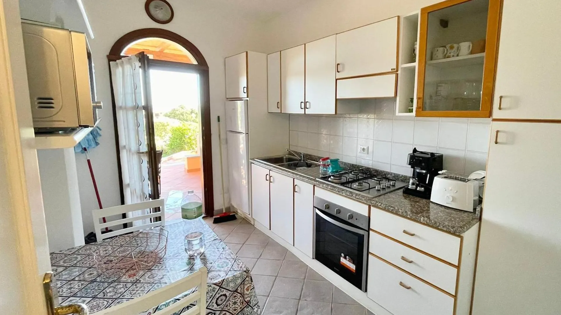 Iss Travel, Panoramic Sea View Ticino - 1 Bedroom Apartments 1,5 Km From The Beach San Teodoro
